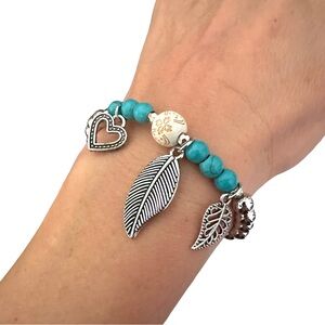 🔴 5 for $10 ONE Silver and Turquoise Color Stretchy Beaded Bracelet